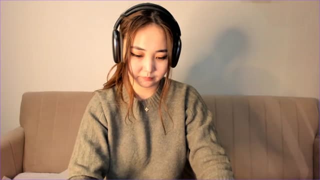Gallery image thumbnail from Borra's myfreecams stream on, 11/24/2022, 08:46 image 6 of 20