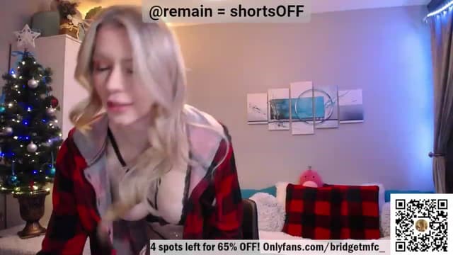 Gallery image thumbnail from Bridg's myfreecams stream on, 12/30/2022, 10:12 image 17 of 20