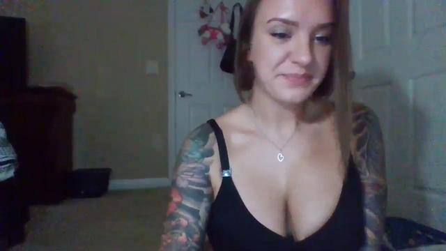 Gallery image thumbnail from BrookeLoveXXX's myfreecams stream on, 02/26/2024, 19:13 image 4 of 20