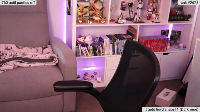 Gallery image thumbnail from Cat__'s myfreecams stream on, 11/18/2023, 09:18 image 9 of 20