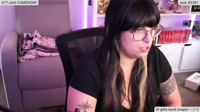 Gallery image thumbnail from Cat__'s myfreecams stream on, 11/19/2023, 09:33 image 1 of 20