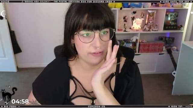Gallery image thumbnail from Cat__'s myfreecams stream on, 02/07/2024, 07:33 image 19 of 20
