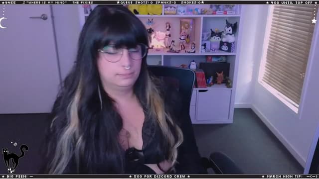 Gallery image thumbnail from Cat__'s myfreecams stream on, 03/11/2024, 08:23 image 2 of 20