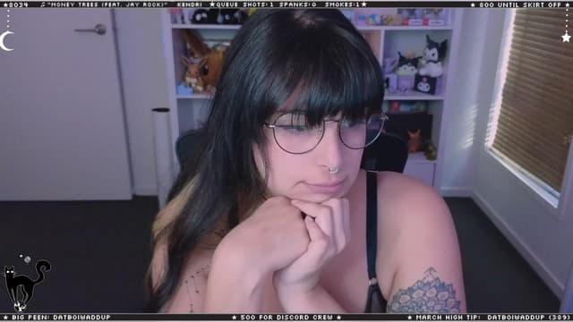 Gallery image thumbnail from Cat__'s myfreecams stream on, 03/11/2024, 08:23 image 9 of 20
