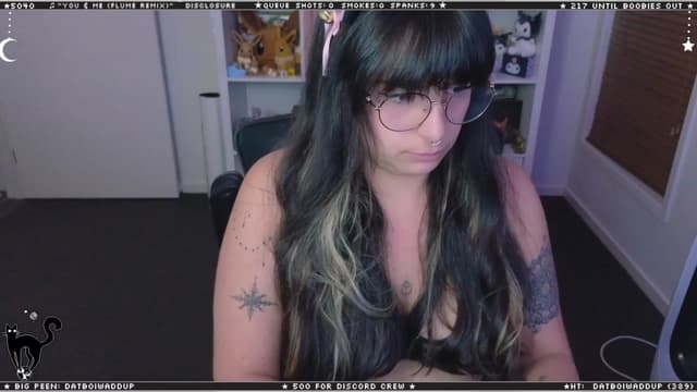 Gallery image thumbnail from Cat__'s myfreecams stream on, 03/11/2024, 09:21 image 17 of 20
