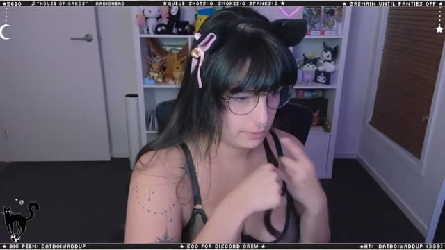Gallery image thumbnail from Cat__'s myfreecams stream on, 03/11/2024, 09:21 image 9 of 20