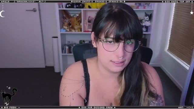 Gallery image thumbnail from Cat__'s myfreecams stream on, 03/14/2024, 07:33 image 2 of 20