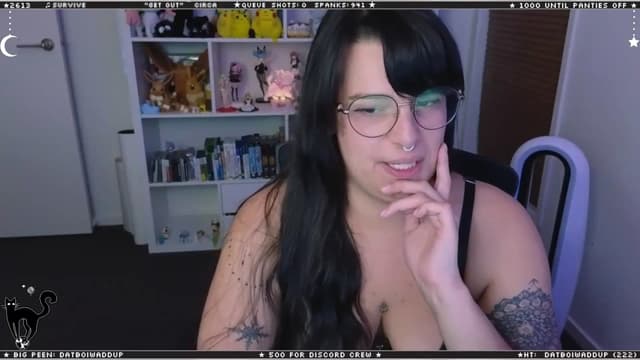 Gallery image thumbnail from Cat__'s myfreecams stream on, 04/04/2024, 09:38 image 16 of 20