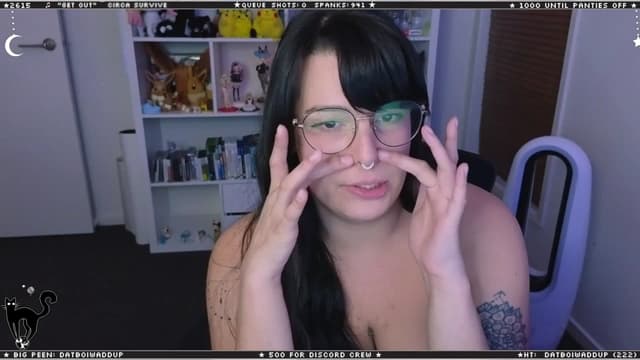 Gallery image thumbnail from Cat__'s myfreecams stream on, 04/04/2024, 09:38 image 17 of 20