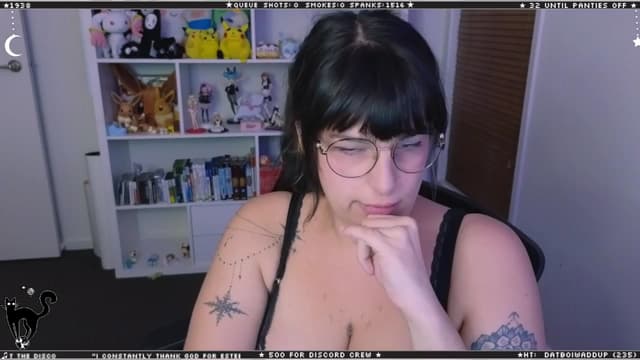 Gallery image thumbnail from Cat__'s myfreecams stream on, 04/13/2024, 10:07 image 7 of 20