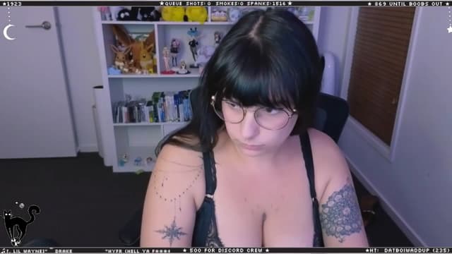 Gallery image thumbnail from Cat__'s myfreecams stream on, 04/13/2024, 10:07 image 13 of 20