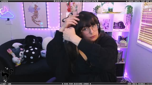 Gallery image thumbnail from Cat__'s myfreecams stream on, 08/08/2024, 04:38 image 11 of 20