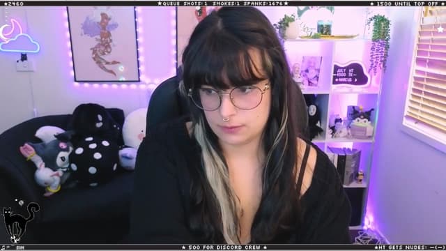 Gallery image thumbnail from Cat__'s myfreecams stream on, 08/08/2024, 04:38 image 13 of 20