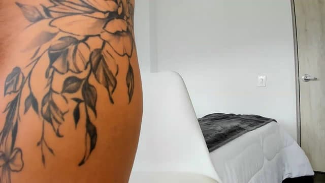 Gallery image thumbnail from Cleoo's myfreecams stream on, 07/27/2026, 20:47 image 12 of 20
