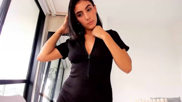 Gallery image thumbnail from Cleoo's myfreecams stream on, 08/01/2026, 19:45 image 14 of 20