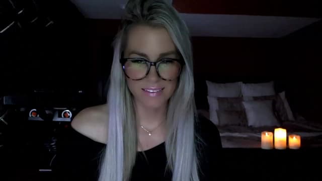 Gallery image thumbnail from Cora9's myfreecams stream on, 12/02/2022, 06:07 image 2 of 20