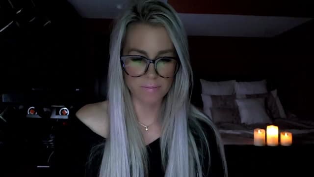 Gallery image thumbnail from Cora9's myfreecams stream on, 12/02/2022, 06:07 image 10 of 20