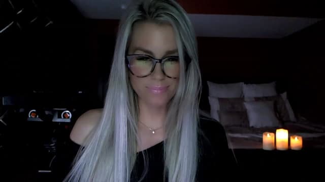 Gallery image thumbnail from Cora9's myfreecams stream on, 12/02/2022, 06:07 image 12 of 20