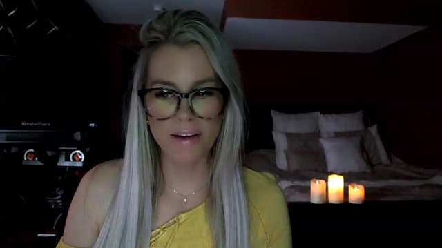 Gallery image thumbnail from Cora9's myfreecams stream on, 12/07/2022, 05:29 image 12 of 20