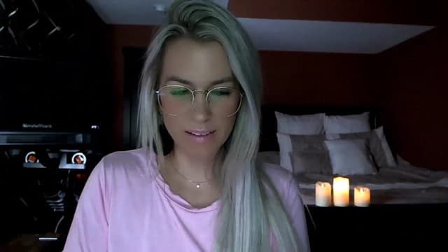 Gallery image thumbnail from Cora9's myfreecams stream on, 12/08/2022, 05:22 image 9 of 20