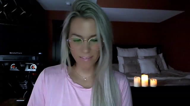 Gallery image thumbnail from Cora9's myfreecams stream on, 12/08/2022, 05:22 image 12 of 20