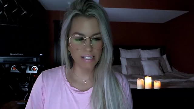 Gallery image thumbnail from Cora9's myfreecams stream on, 12/08/2022, 05:22 image 3 of 20