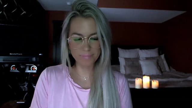 Gallery image thumbnail from Cora9's myfreecams stream on, 12/08/2022, 05:22 image 14 of 20