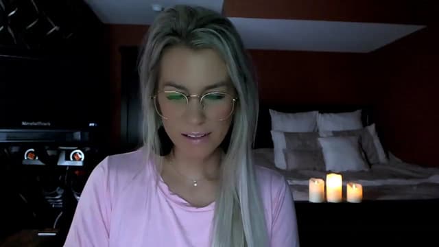 Gallery image thumbnail from Cora9's myfreecams stream on, 12/08/2022, 05:22 image 20 of 20