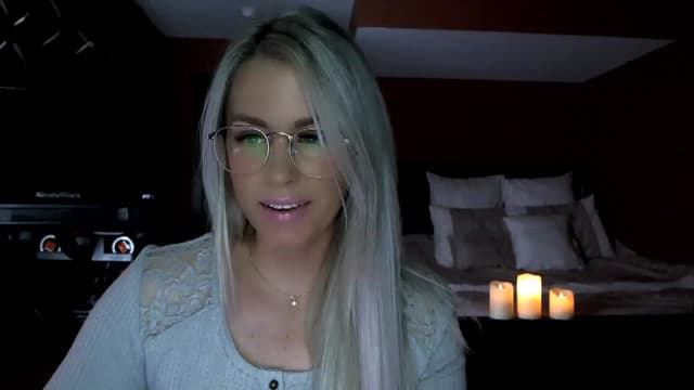 Gallery image thumbnail from Cora9's myfreecams stream on, 12/09/2022, 05:57 image 9 of 20