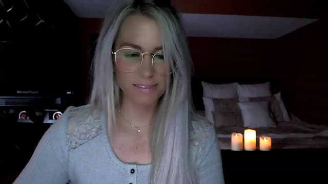 Gallery image thumbnail from Cora9's myfreecams stream on, 12/09/2022, 05:57 image 16 of 20