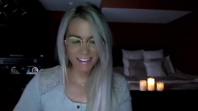 Gallery image thumbnail from Cora9's myfreecams stream on, 12/09/2022, 05:57 image 8 of 20
