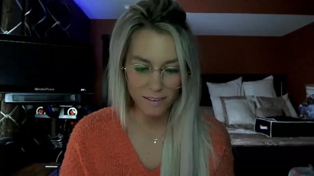 Gallery image thumbnail from Cora9's myfreecams stream on, 12/23/2022, 05:55 image 19 of 20