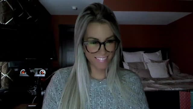 Gallery image thumbnail from Cora9's myfreecams stream on, 01/10/2023, 04:57 image 5 of 20