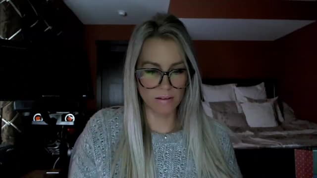 Gallery image thumbnail from Cora9's myfreecams stream on, 01/10/2023, 04:57 image 16 of 20
