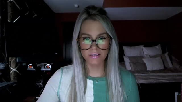 Gallery image thumbnail from Cora9's myfreecams stream on, 01/12/2023, 05:50 image 2 of 20