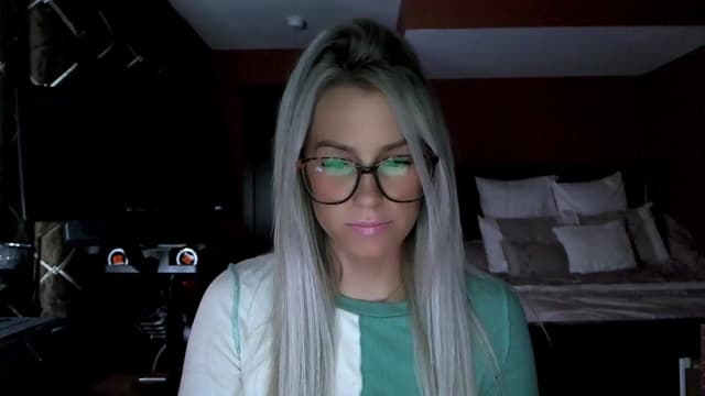 Gallery image thumbnail from Cora9's myfreecams stream on, 01/12/2023, 05:50 image 1 of 20