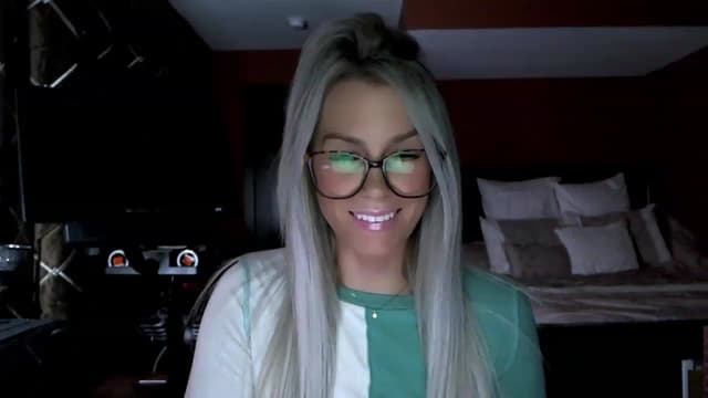 Gallery image thumbnail from Cora9's myfreecams stream on, 01/12/2023, 05:50 image 9 of 20