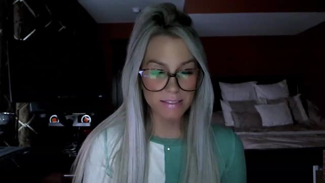 Gallery image thumbnail from Cora9's myfreecams stream on, 01/12/2023, 05:50 image 7 of 20