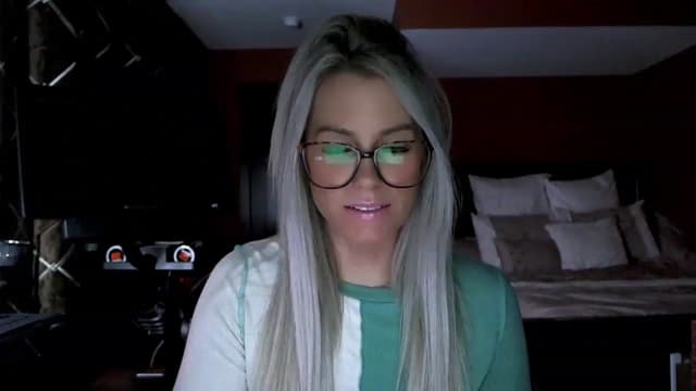 Gallery image thumbnail from Cora9's myfreecams stream on, 01/12/2023, 05:50 image 16 of 20