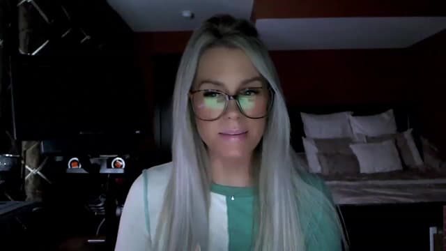 Gallery image thumbnail from Cora9's myfreecams stream on, 01/12/2023, 05:50 image 6 of 20