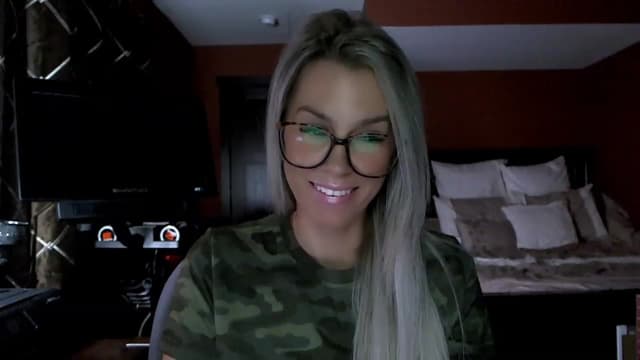 Gallery image thumbnail from Cora9's myfreecams stream on, 01/17/2023, 05:46 image 14 of 20