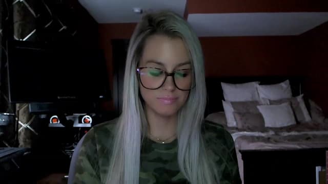 Gallery image thumbnail from Cora9's myfreecams stream on, 01/17/2023, 05:46 image 1 of 20