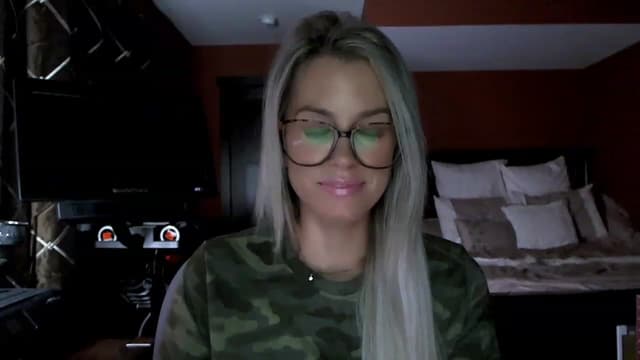 Gallery image thumbnail from Cora9's myfreecams stream on, 01/17/2023, 05:46 image 17 of 20