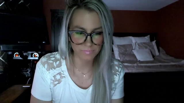 Gallery image thumbnail from Cora9's myfreecams stream on, 01/27/2023, 05:50 image 17 of 20