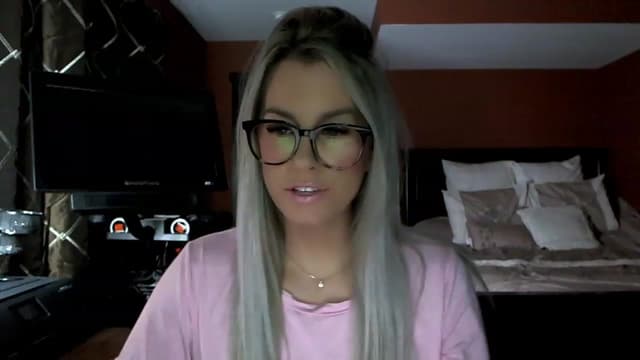 Gallery image thumbnail from Cora9's myfreecams stream on, 01/31/2023, 04:11 image 6 of 20