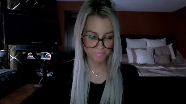 Gallery image thumbnail from Cora9's myfreecams stream on, 02/07/2023, 04:47 image 16 of 20