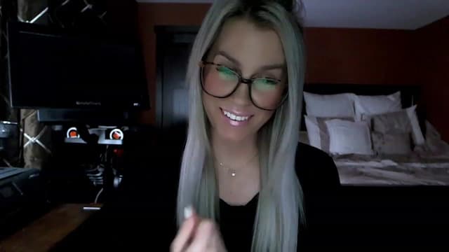 Gallery image thumbnail from Cora9's myfreecams stream on, 02/07/2023, 04:47 image 5 of 20