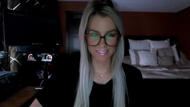 Gallery image thumbnail from Cora9's myfreecams stream on, 02/07/2023, 04:47 image 17 of 20