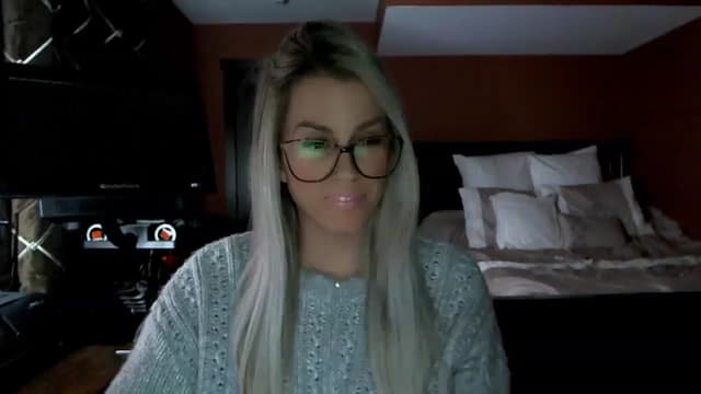 Gallery image thumbnail from Cora9's myfreecams stream on, 02/10/2023, 05:50 image 5 of 20