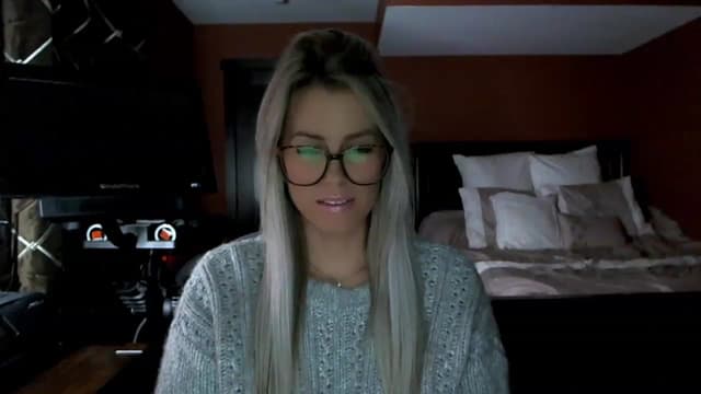Gallery image thumbnail from Cora9's myfreecams stream on, 02/10/2023, 05:50 image 9 of 20